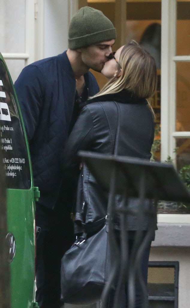 military scams online dating